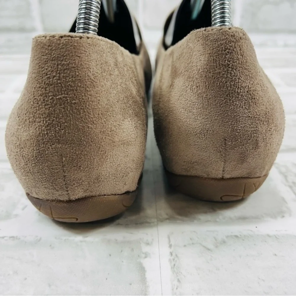 NEW with Tag BareTraps Alyson Women’s Size 11 Memory Foam Flats